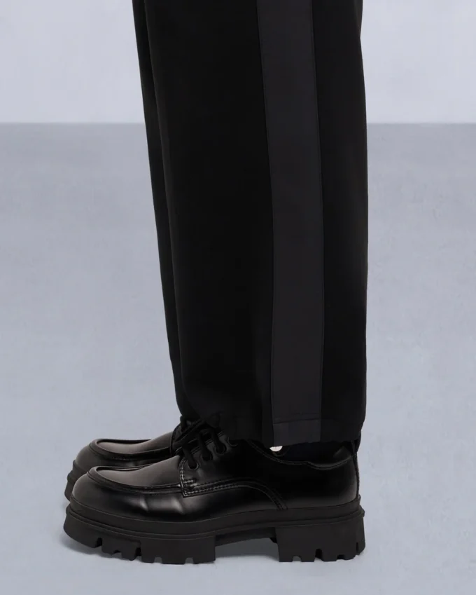 Mix Media-Hose mit weitem Bein